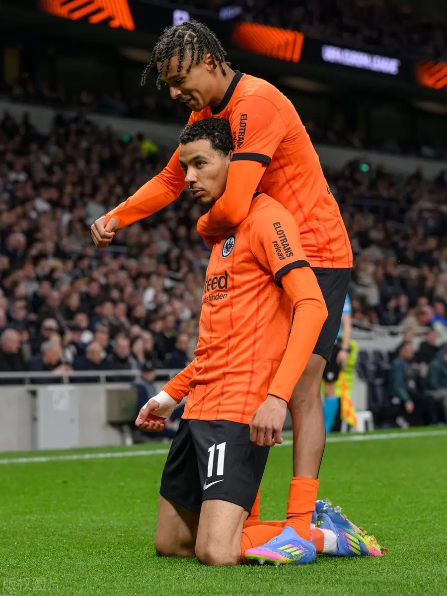 关于欧冠集结日再迎强敌，瓦伦西亚远射贴柱，主帅态度：话题不断，球探报告显示潜力的信息