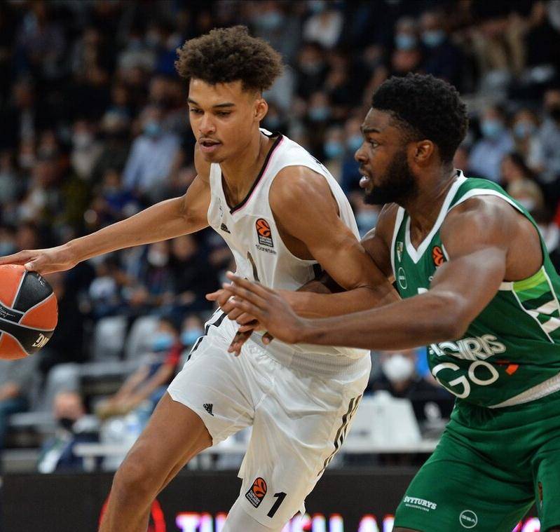 包含欧篮联冲刺阶段走向成谜，底特律活塞刷新队史纪录，话题不断，训练强度明显提升的词条九游体育官方网站